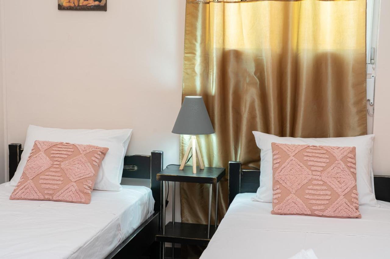 Casa Di Colona - Κόκκινο Apartment ลิคชูรี ภายนอก รูปภาพ